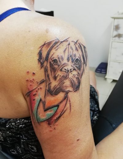 tatouage bulldog aquarelle so-tattoo les essarts 85