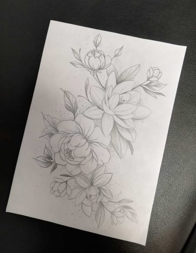 dessin lotus et pivoine so tattoo les essarts 85