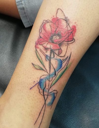 Tatouage fleur aquarelle so tattoo les essarts 85