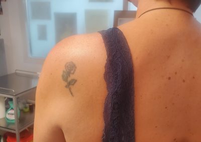 tatouage recouvrement florale avant so tattoo les essarts 85